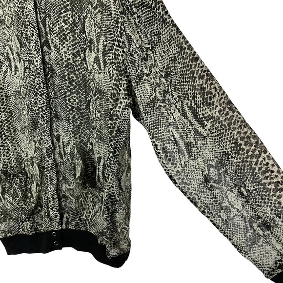 Free People Sheer Oversized Top Lori Snake skin Slouchy Bomber Jacket Size S - Picture 8 of 11